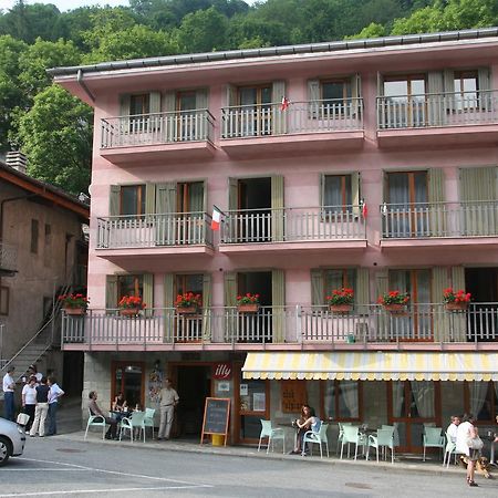 Albergo Club Alpino Crissolo Eksteriør bilde