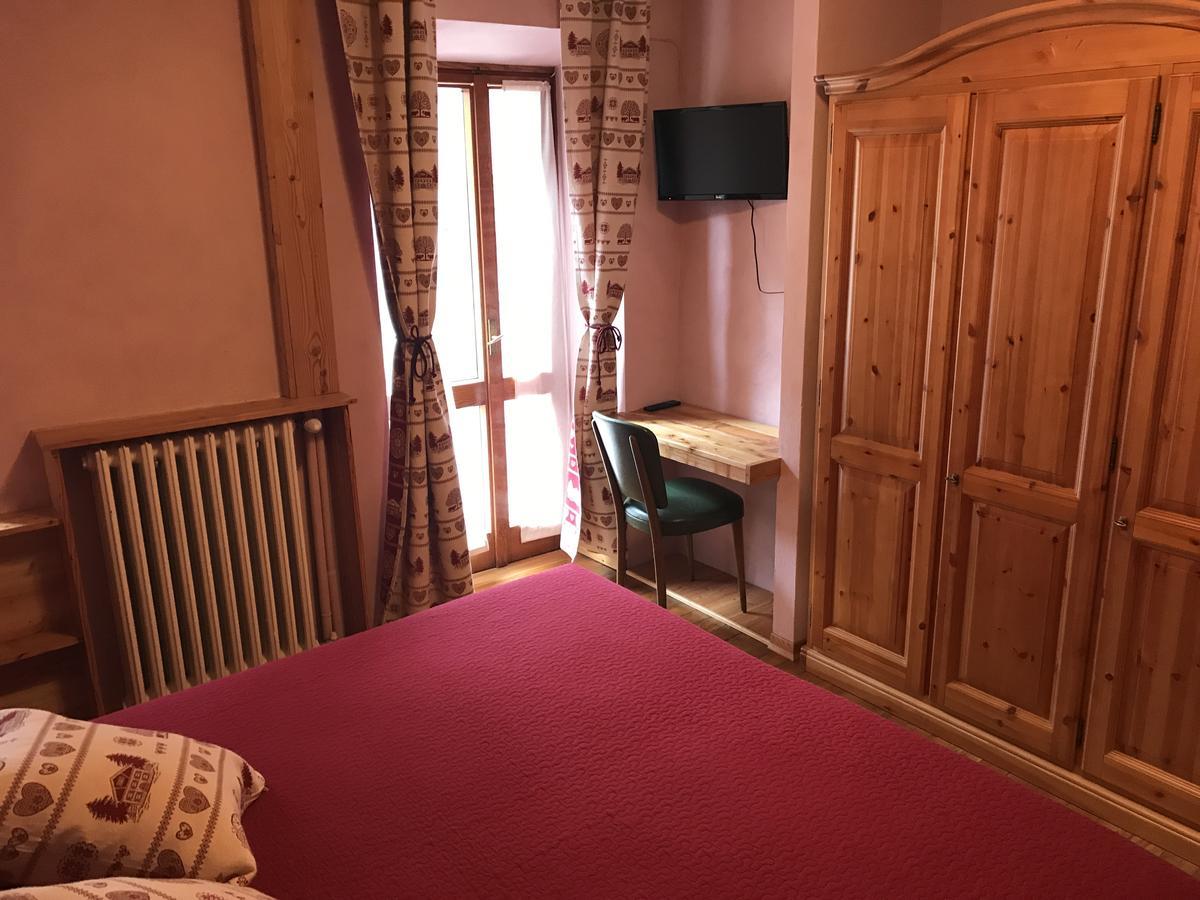 Albergo Club Alpino Crissolo Eksteriør bilde